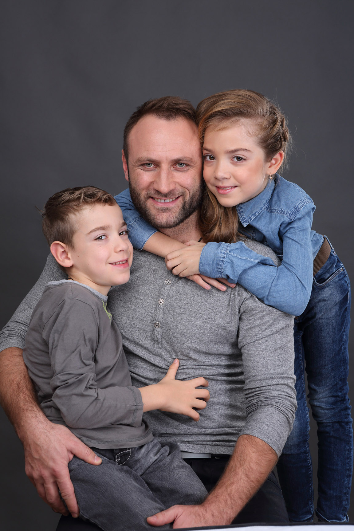 "І тоді "динамити" тебе не будуть": співаючий стоматолог Гладир дав пораду закоханим українцям